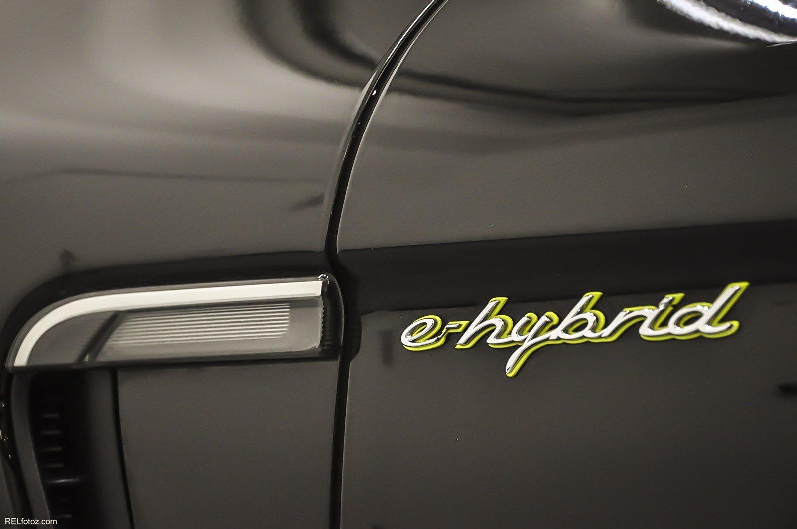 Used 2014 Porsche Panamera S E-Hybrid for sale Sold at Gravity Autos Marietta in Marietta GA 30060 40