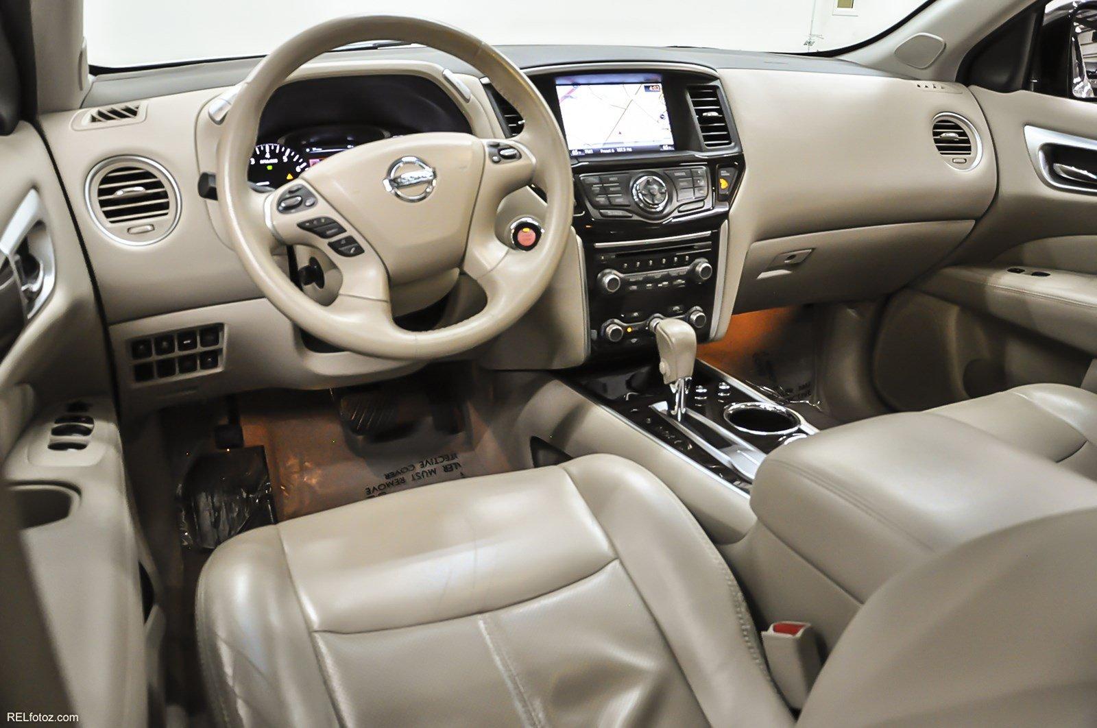 Used 2014 Nissan Pathfinder Platinum Hybrid for sale Sold at Gravity Autos Marietta in Marietta GA 30060 9