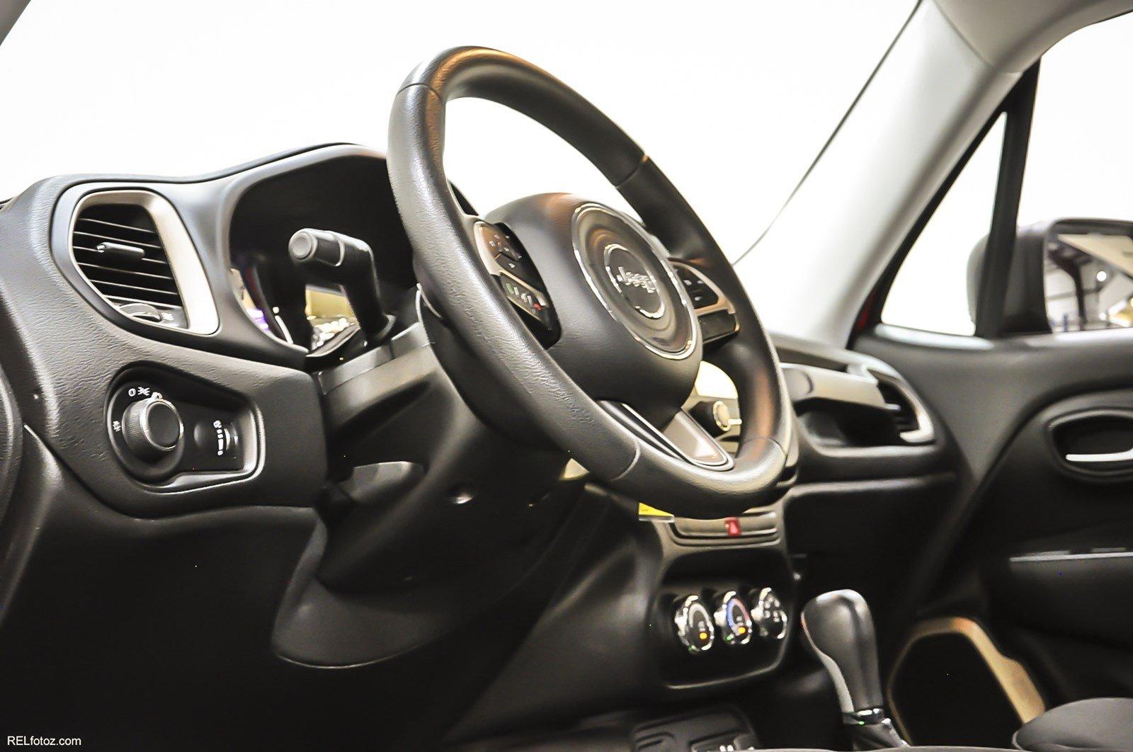 Used 2015 Jeep Renegade Sport for sale Sold at Gravity Autos Marietta in Marietta GA 30060 9