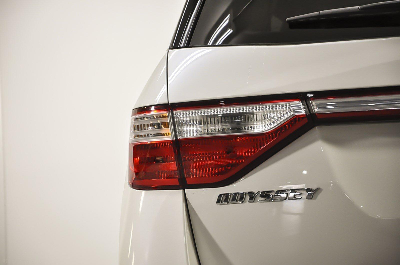Used 2013 Honda Odyssey Touring Elite for sale Sold at Gravity Autos Marietta in Marietta GA 30060 6
