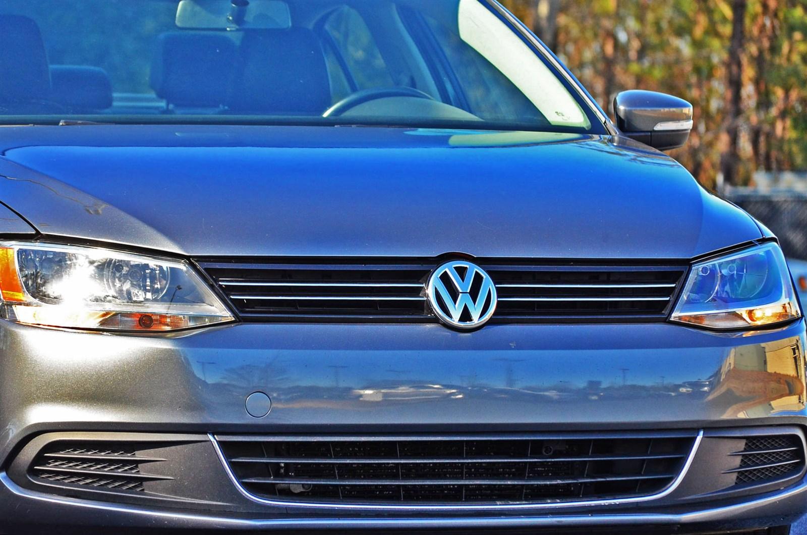 Used 2013 Volkswagen Jetta Sedan SE for sale Sold at Gravity Autos Marietta in Marietta GA 30060 6