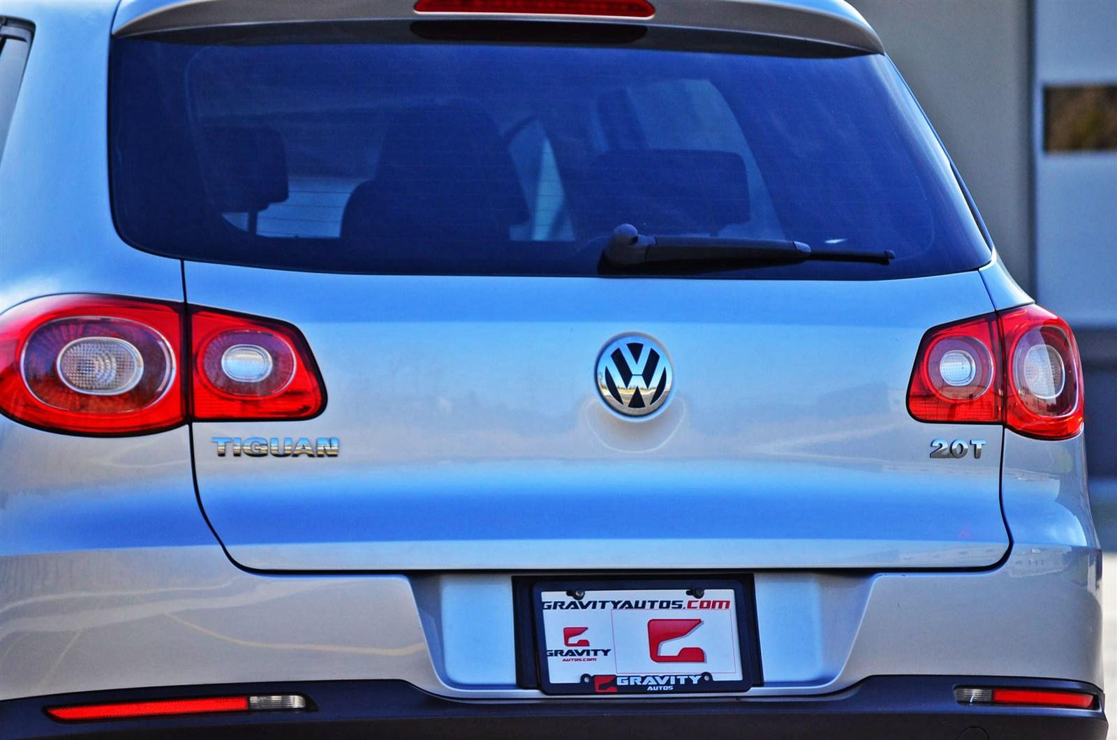 Used 2009 Volkswagen Tiguan S for sale Sold at Gravity Autos Marietta in Marietta GA 30060 13