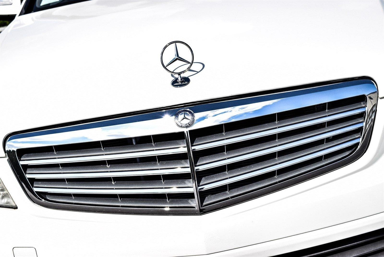 Used 2008 Mercedes-Benz C-Class 3.0L Luxury for sale Sold at Gravity Autos Marietta in Marietta GA 30060 8
