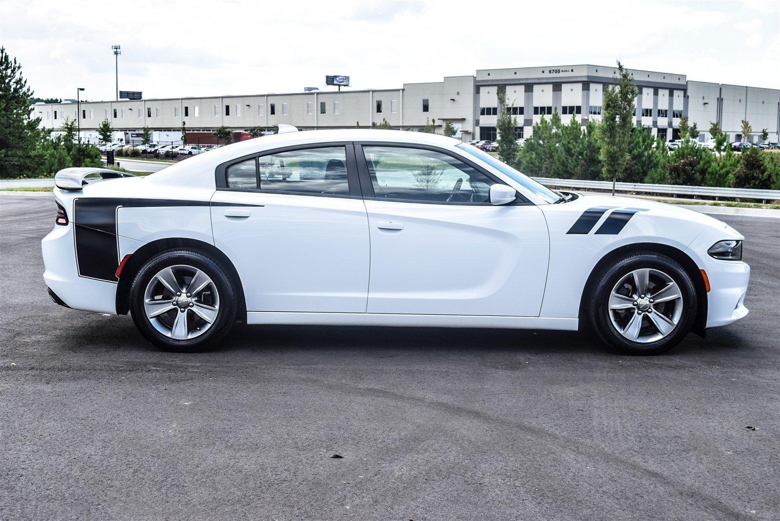 Used 2015 Dodge Charger SXT for sale Sold at Gravity Autos Marietta in Marietta GA 30060 35