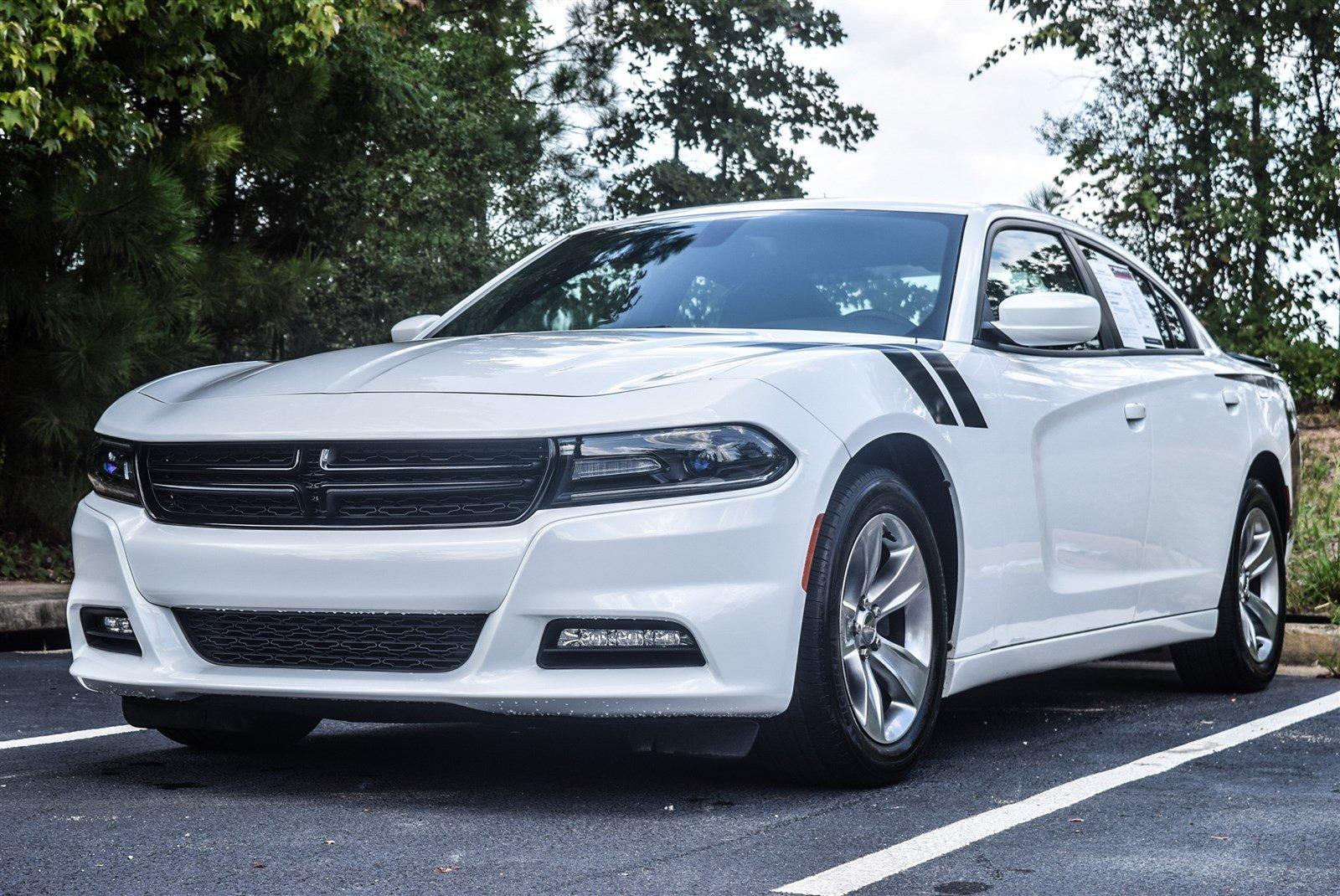 Used 2015 Dodge Charger SXT for sale Sold at Gravity Autos Marietta in Marietta GA 30060 36