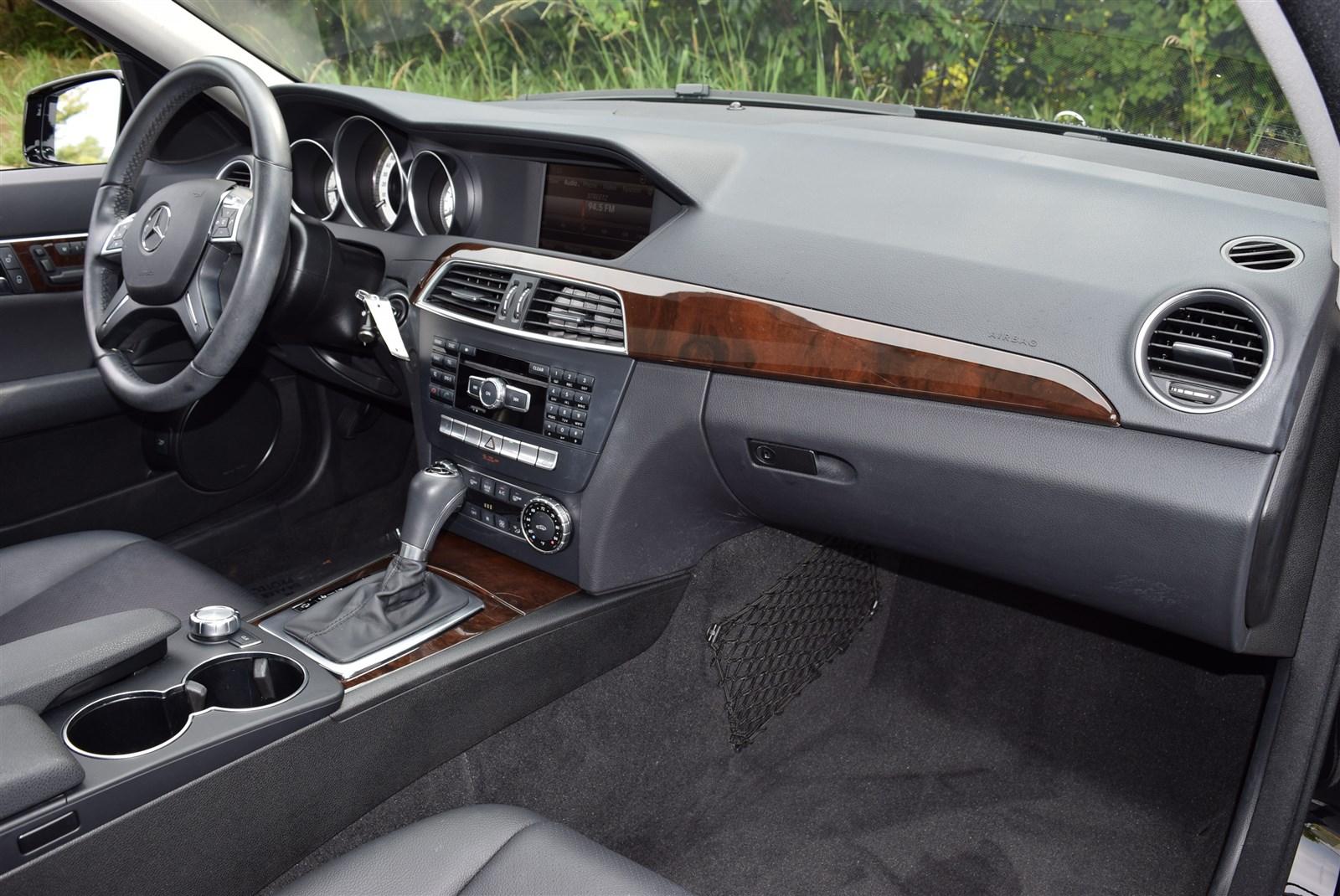 Used 2014 Mercedes-Benz C-Class C300 Luxury for sale Sold at Gravity Autos Marietta in Marietta GA 30060 25