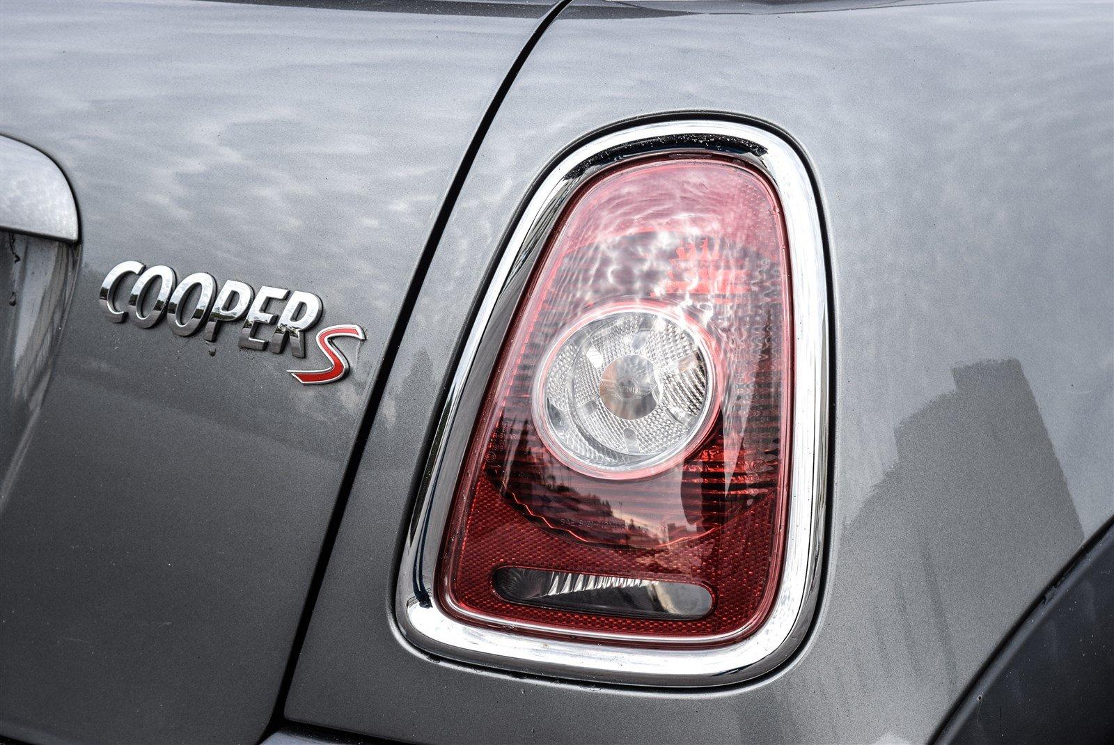 Used 2009 MINI Cooper Hardtop S for sale Sold at Gravity Autos Marietta in Marietta GA 30060 16