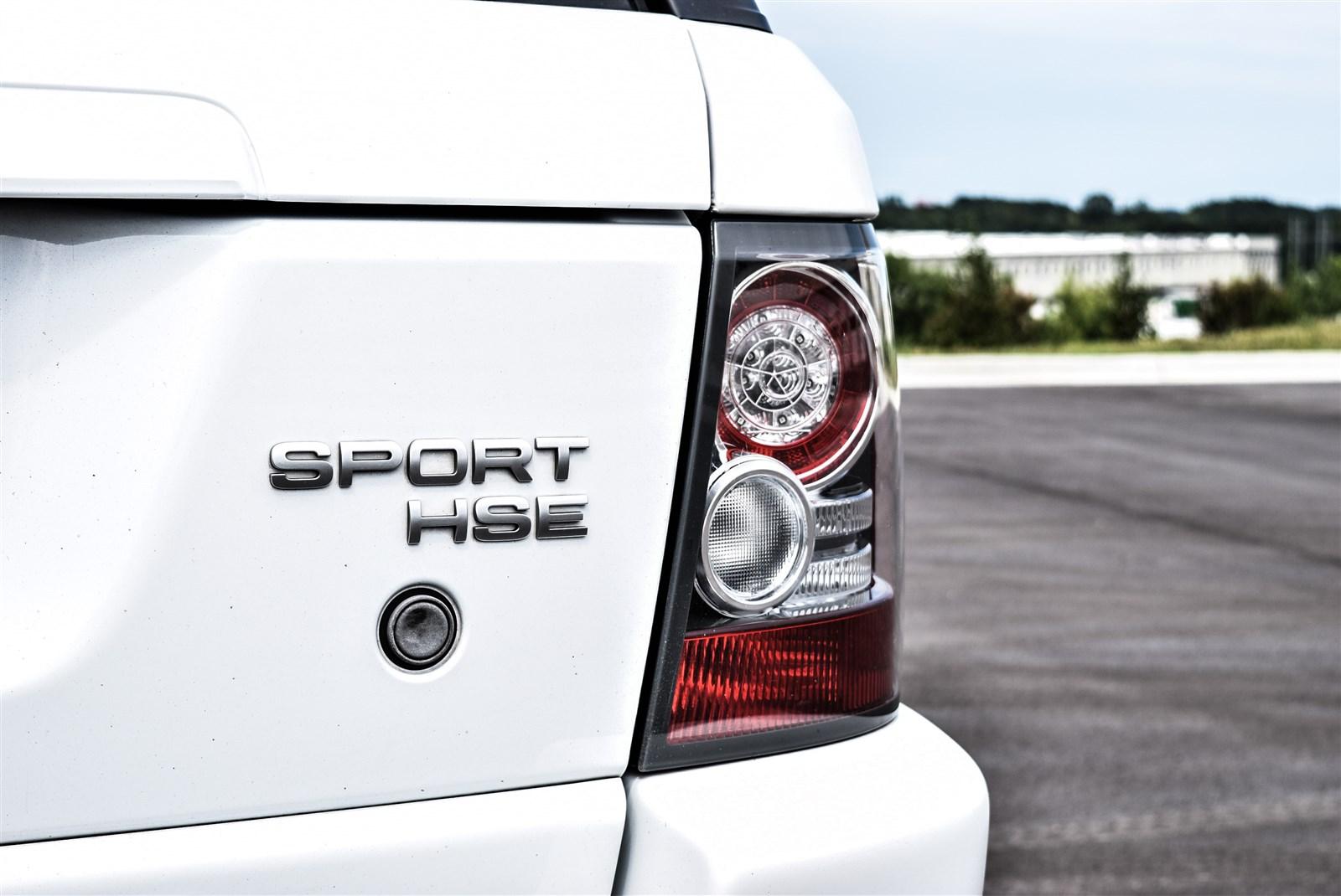 Used 2011 Land Rover Range Rover Sport HSE for sale Sold at Gravity Autos Marietta in Marietta GA 30060 14