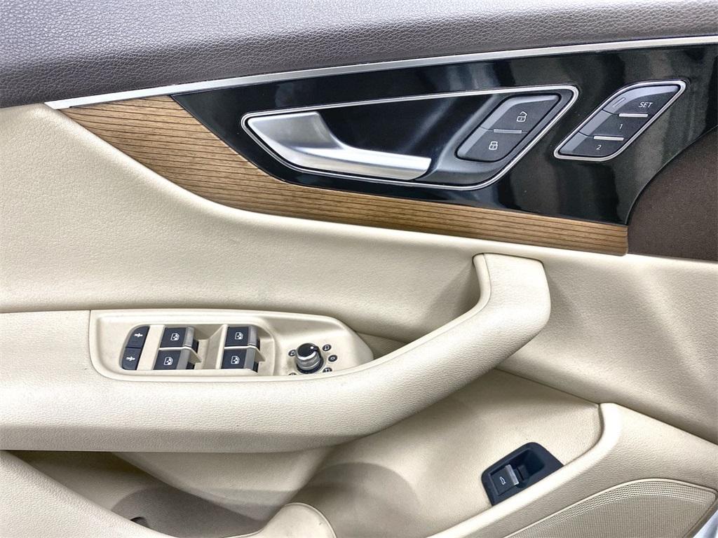 Used 2017 Audi Q7 3.0T Prestige for sale $37,771 at Gravity Autos Marietta in Marietta GA 30060 19