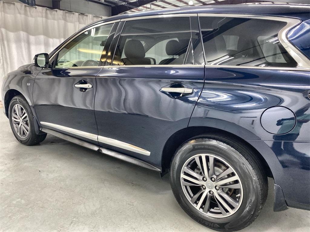 Used 2019 INFINITI QX60 PURE for sale $33,499 at Gravity Autos Marietta in Marietta GA 30060 6