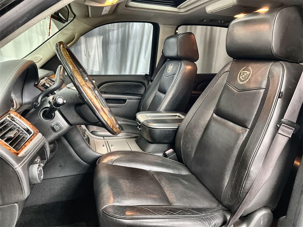 Used 2014 Cadillac Escalade ESV Platinum Edition for sale $15,999 at Gravity Autos Marietta in Marietta GA 30060 15