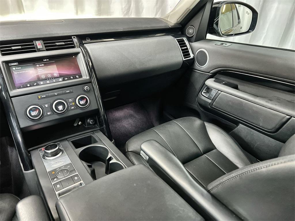 Used 2020 Land Rover Discovery SE for sale $46,759 at Gravity Autos Marietta in Marietta GA 30060 37