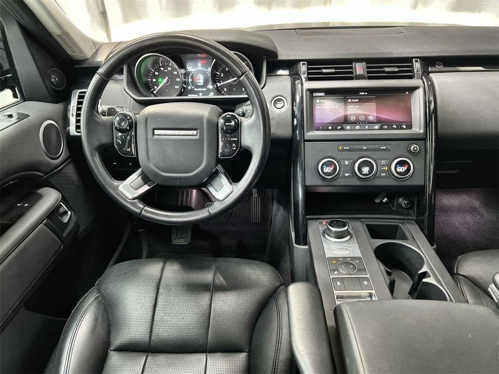 Used 2020 Land Rover Discovery SE for sale $46,759 at Gravity Autos Marietta in Marietta GA 30060 38