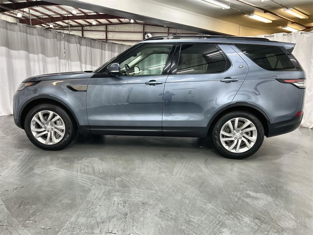 Used 2019 Land Rover Discovery SE for sale $38,998 at Gravity Autos Marietta in Marietta GA 30060 11