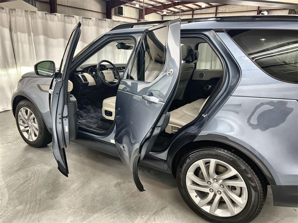 Used 2019 Land Rover Discovery SE for sale $38,998 at Gravity Autos Marietta in Marietta GA 30060 12
