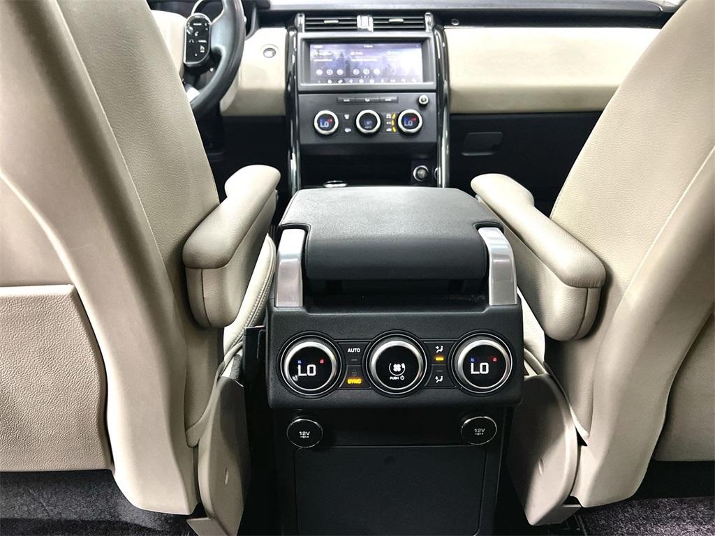 Used 2019 Land Rover Discovery SE for sale $38,998 at Gravity Autos Marietta in Marietta GA 30060 44