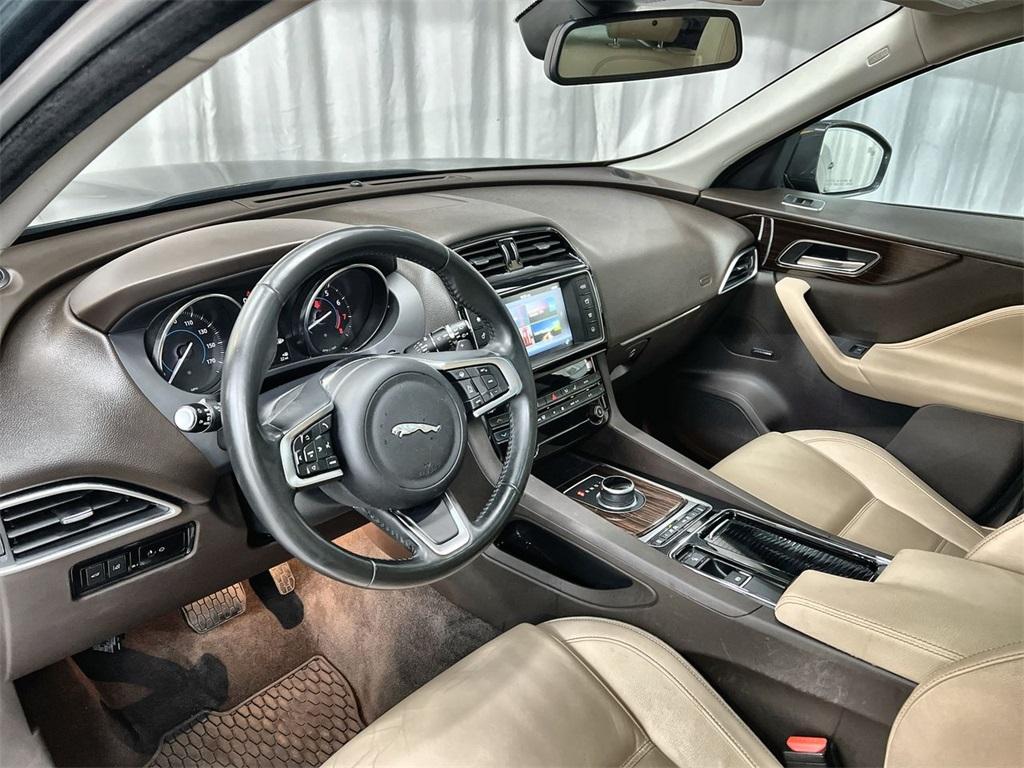 Used 2018 Jaguar F-PACE 25t Prestige for sale Sold at Gravity Autos Marietta in Marietta GA 30060 40