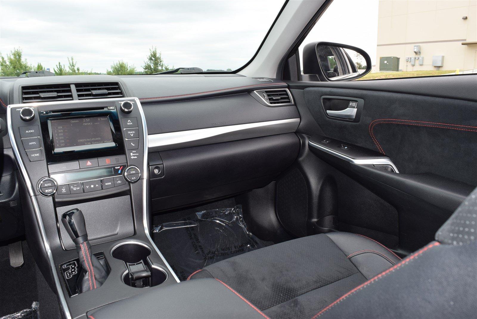 Used 2015 Toyota Camry XSE for sale Sold at Gravity Autos Marietta in Marietta GA 30060 46