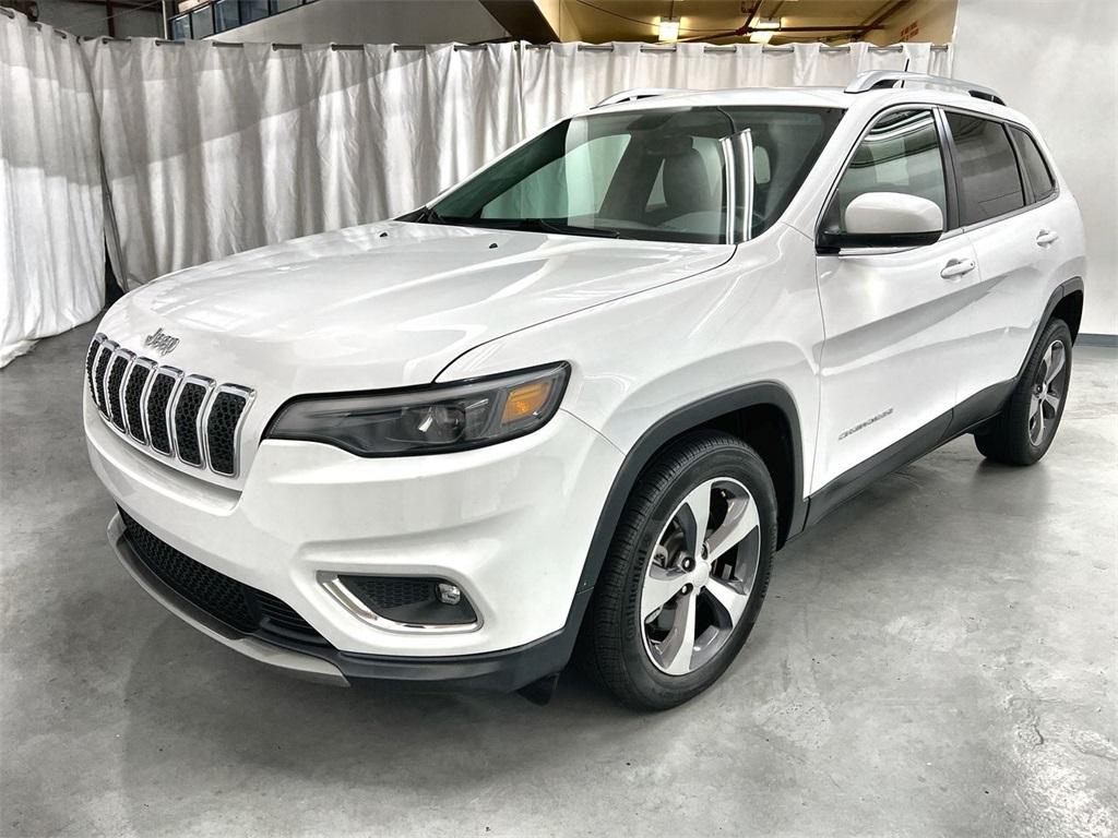 Used 2019 Jeep Cherokee Limited for sale Sold at Gravity Autos Marietta in Marietta GA 30060 5