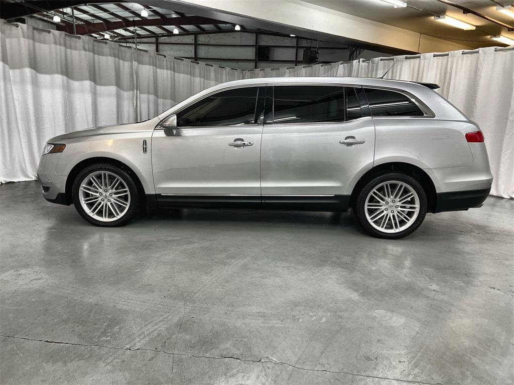 Used 2019 Lincoln MKT Standard for sale $30,498 at Gravity Autos Marietta in Marietta GA 30060 11