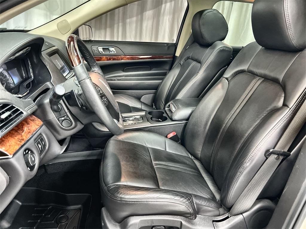 Used 2019 Lincoln MKT Standard for sale $30,498 at Gravity Autos Marietta in Marietta GA 30060 15