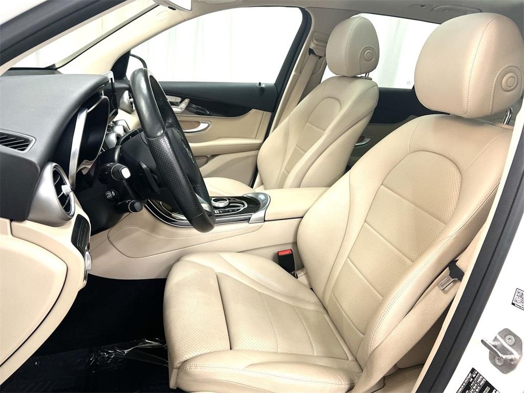Used 2017 Mercedes-Benz GLC GLC 300 for sale $29,485 at Gravity Autos Marietta in Marietta GA 30060 14