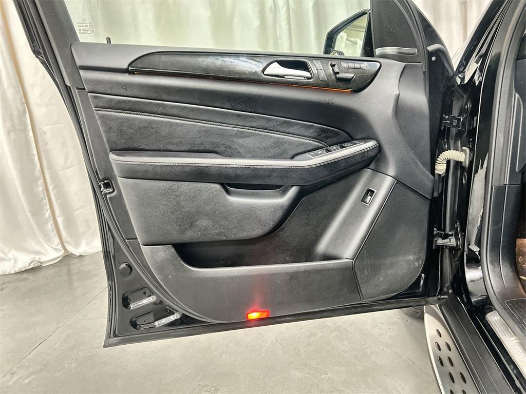 Used 2015 Mercedes-Benz M-Class ML 350 for sale $19,999 at Gravity Autos Marietta in Marietta GA 30060 19