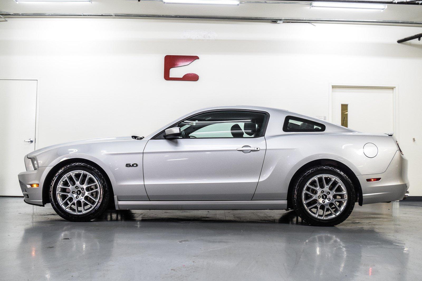 Used 2013 Ford Mustang GT Premium for sale Sold at Gravity Autos Marietta in Marietta GA 30060 34