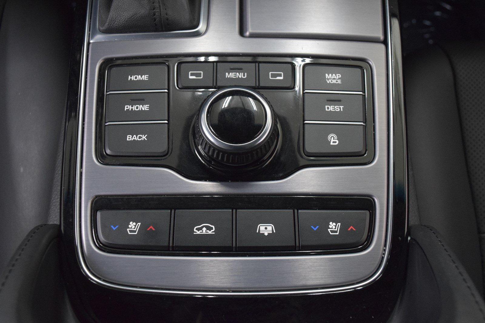 Used 2014 Hyundai Equus Signature for sale Sold at Gravity Autos Marietta in Marietta GA 30060 57