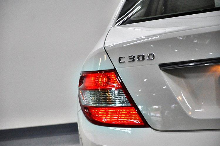 Used 2009 Mercedes-Benz C-Class 3.0L Luxury for sale Sold at Gravity Autos Marietta in Marietta GA 30060 9
