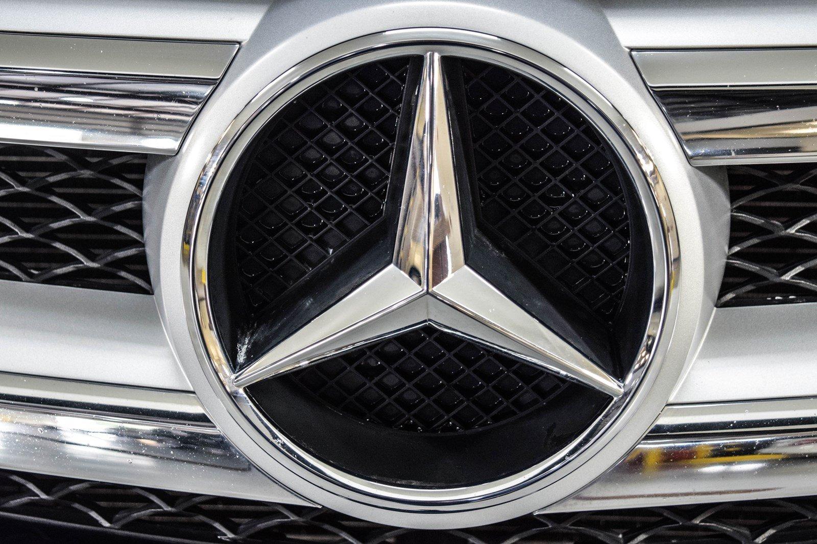 Used 2013 Mercedes-Benz GL-Class GL 450 for sale Sold at Gravity Autos Marietta in Marietta GA 30060 9